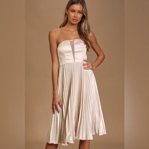Lulus Just Like a Movie Champagne Strapless Pleated Midi Dress